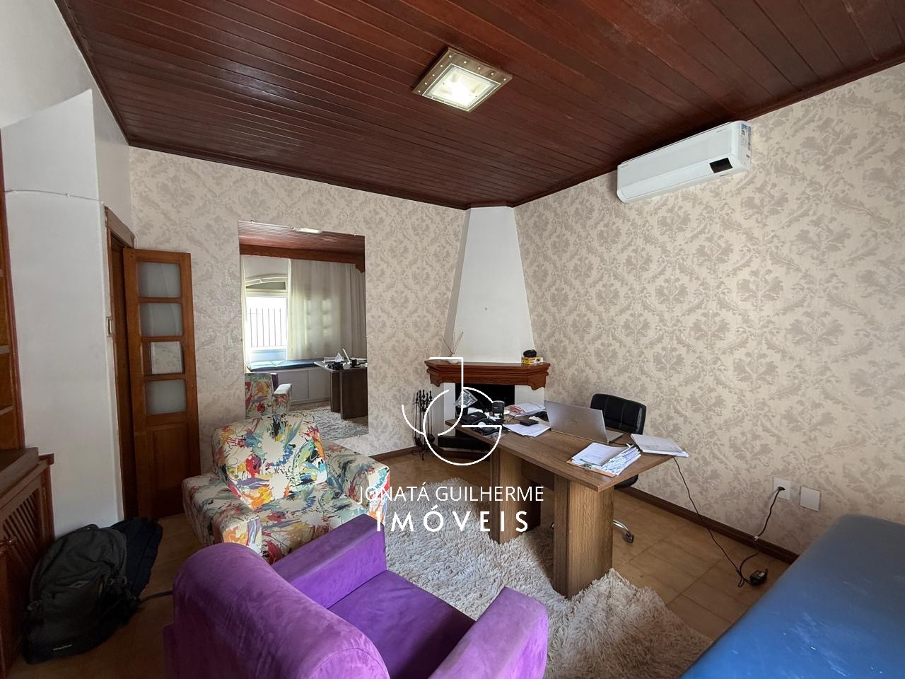 Casa ampla com 3 dormitórios, piscina, espaço gourmet e ener