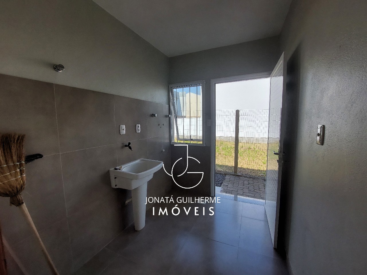 Imperdível! Casa à venda na Vila Rica, Feliz-RS, 3 quartos, 1 sala, 1 banheiro, 1 vaga de garagem, 84,63 m².