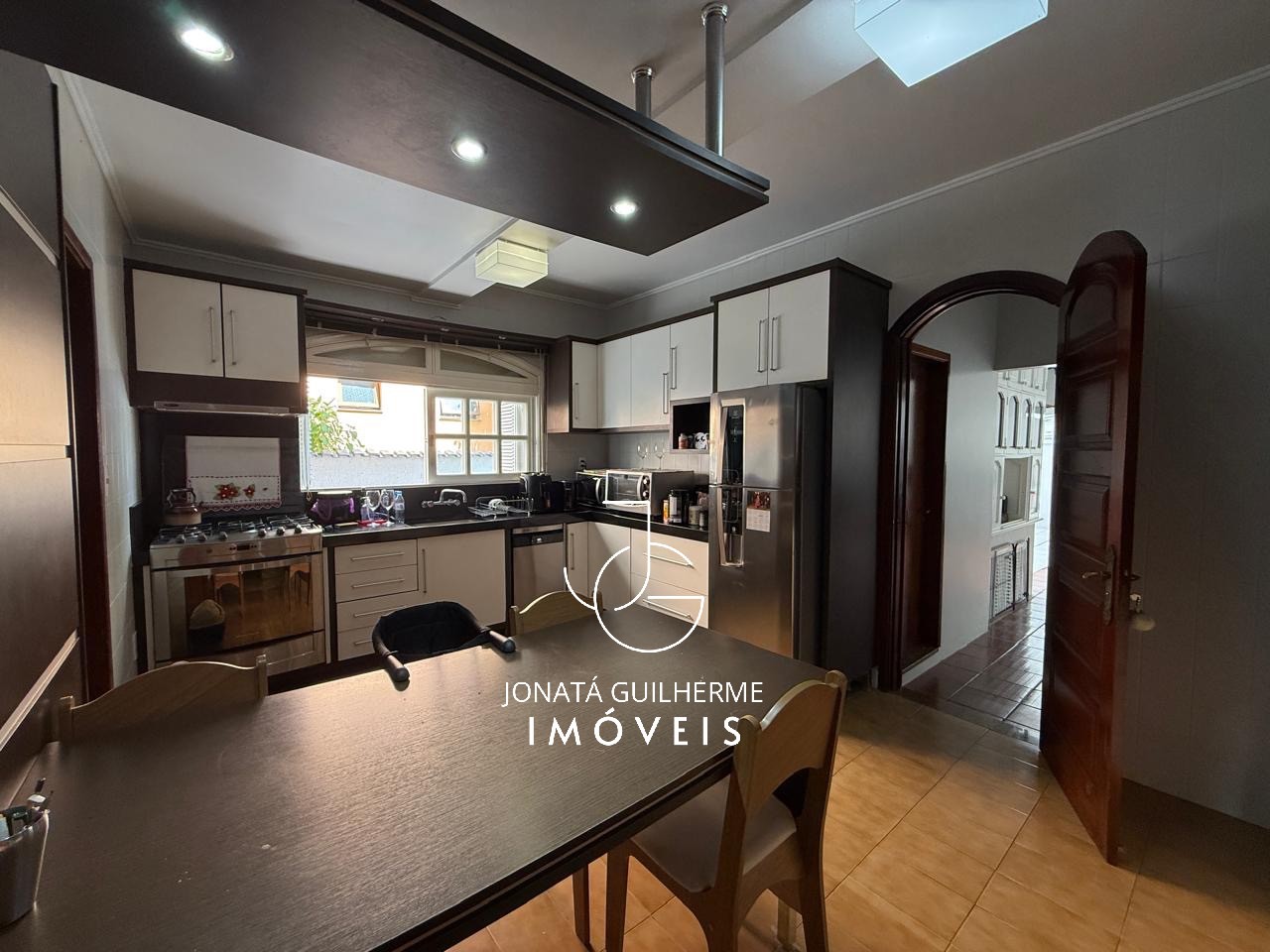 Casa ampla com 3 dormitórios, piscina, espaço gourmet e energia solar no bairro Vila Rica, Feliz