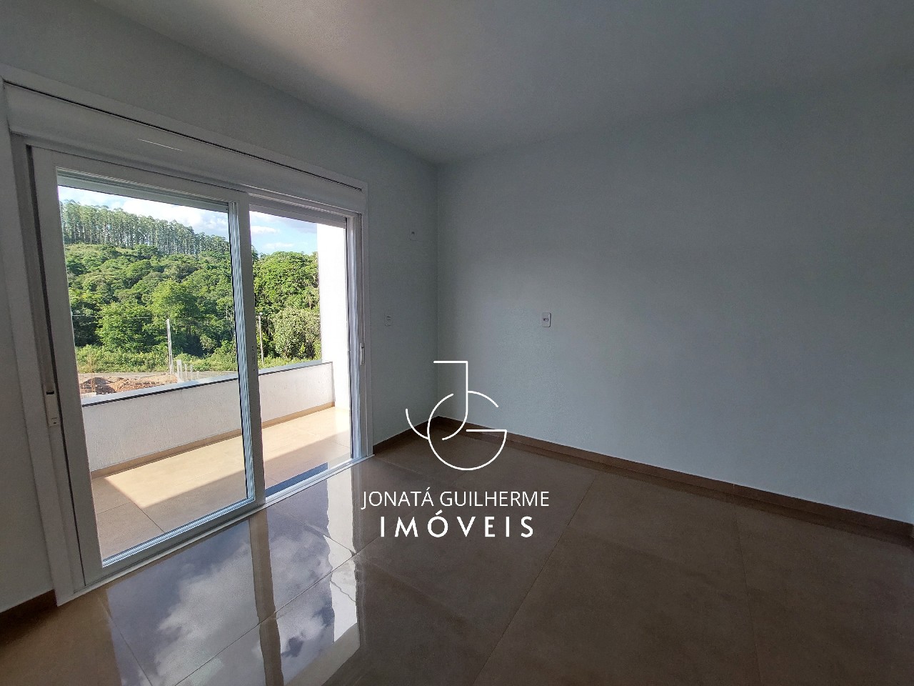 Casa à venda em Bom Princípio - RS, Morro Tico Tico: 3 quartos, 1 suíte, 1 sala, 3 banheiros, 2 vagas de garagem, 470m².