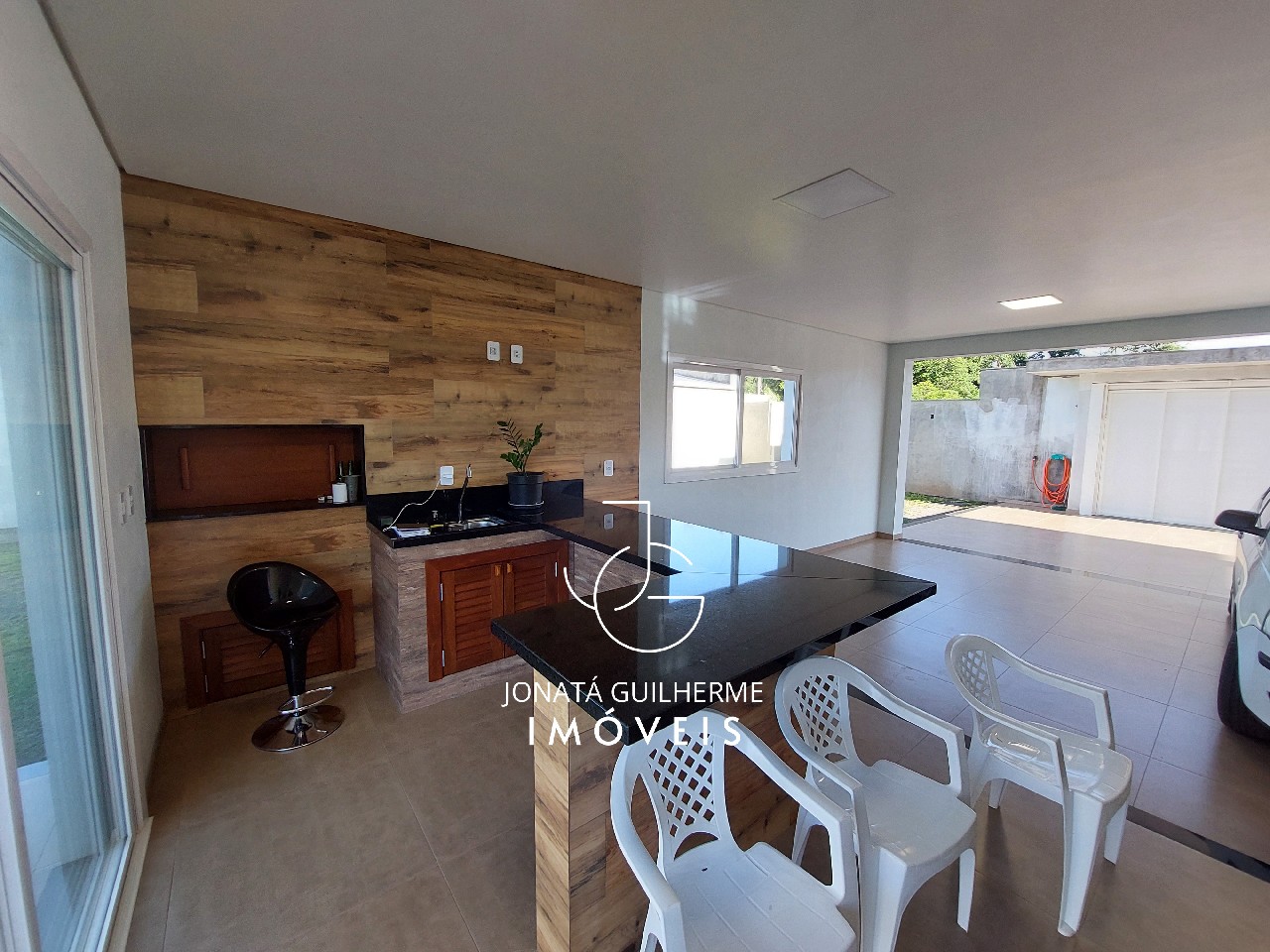 Casa à venda em Bom Princípio - RS, Morro Tico Tico: 3 quartos, 1 suíte, 1 sala, 3 banheiros, 2 vagas de garagem, 470m².