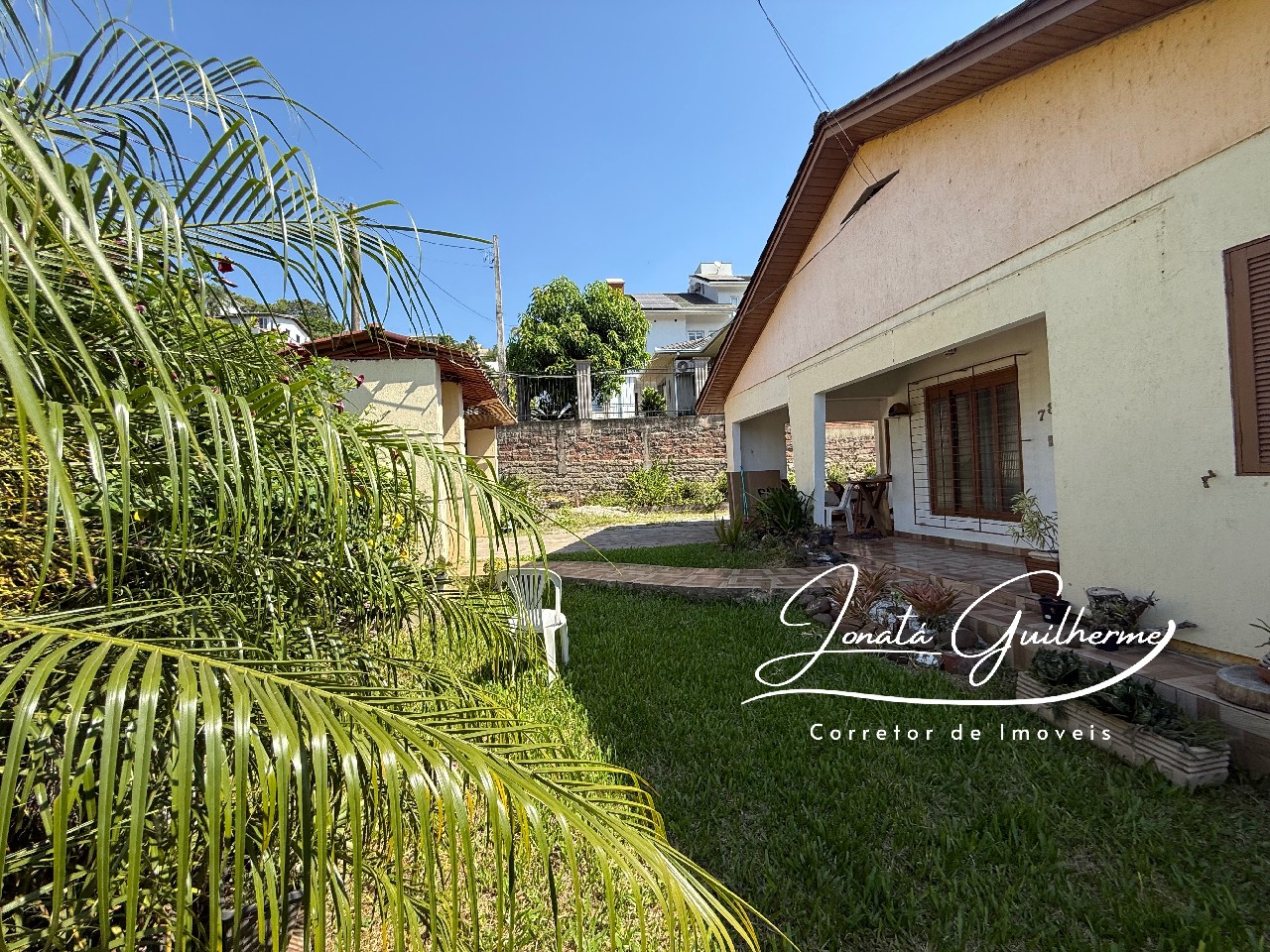 Imperdível: Casa à venda em Feliz-RS, bairro Matiel, 4 quartos, 1 sala, 2 banheiros, 1 vaga de garagem, 185,82 m² de área.