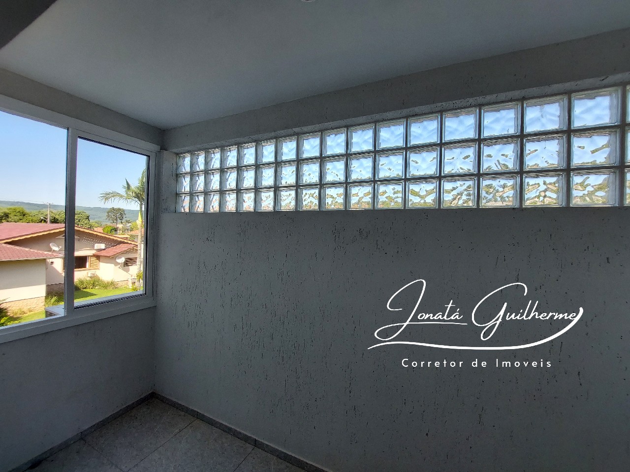 Imperdível oportunidade de adquirir apartamento no Centro de Vale Real-RS com 2 quartos, sala, banheiro e vaga de garagem!