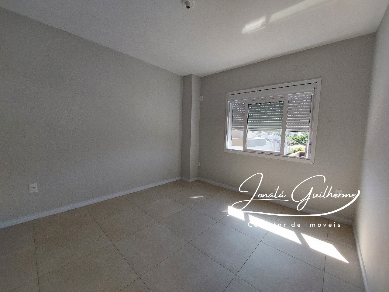 Imperdível oportunidade de adquirir apartamento no Centro de Vale Real-RS com 2 quartos, sala, banheiro e vaga de garagem!
