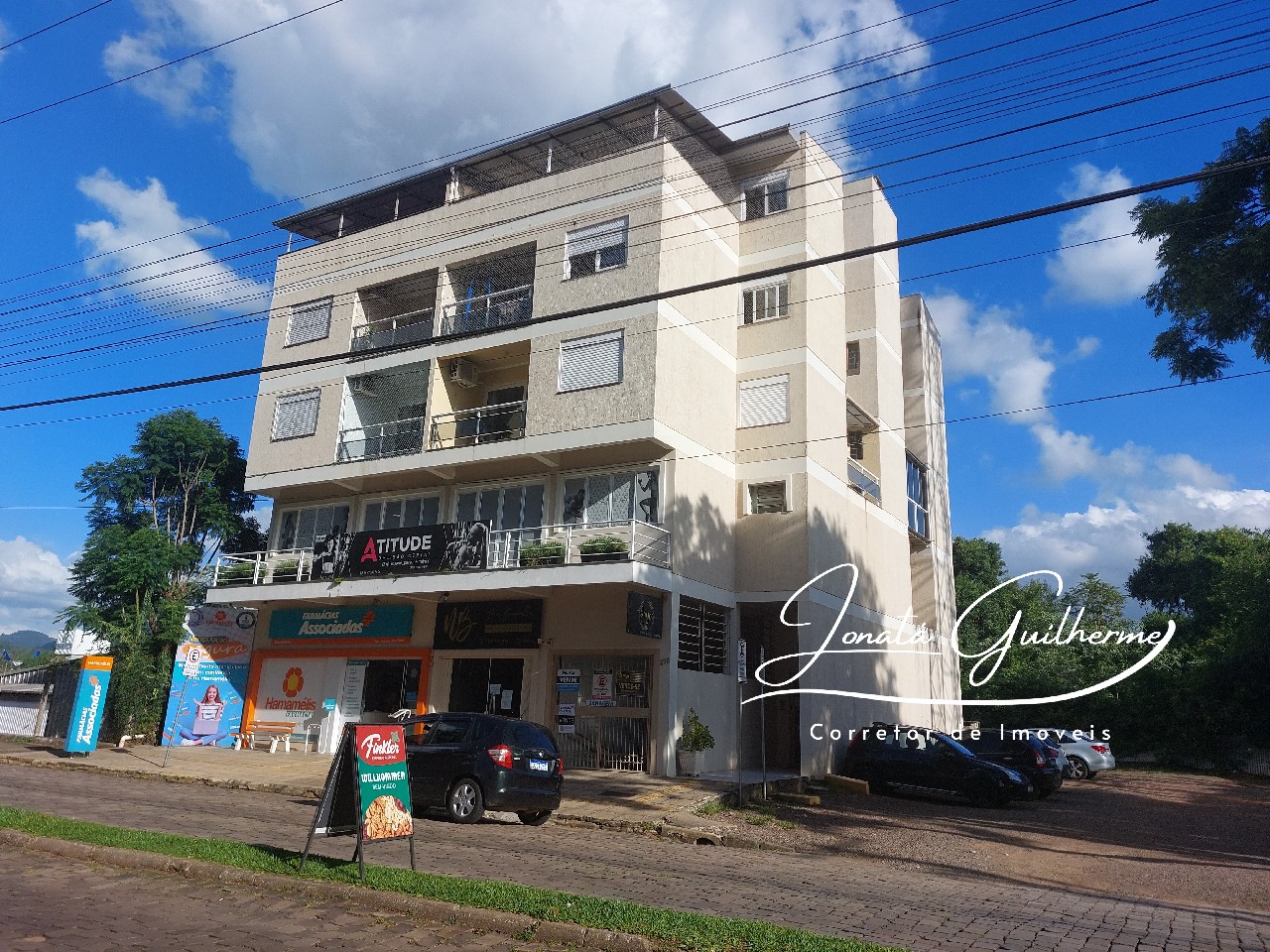 Imperdível apartamento à venda no Centro de Feliz-RS: 2 quartos, 2 salas, 1 banheiro, 1 vaga de garagem, 104,00 m²!