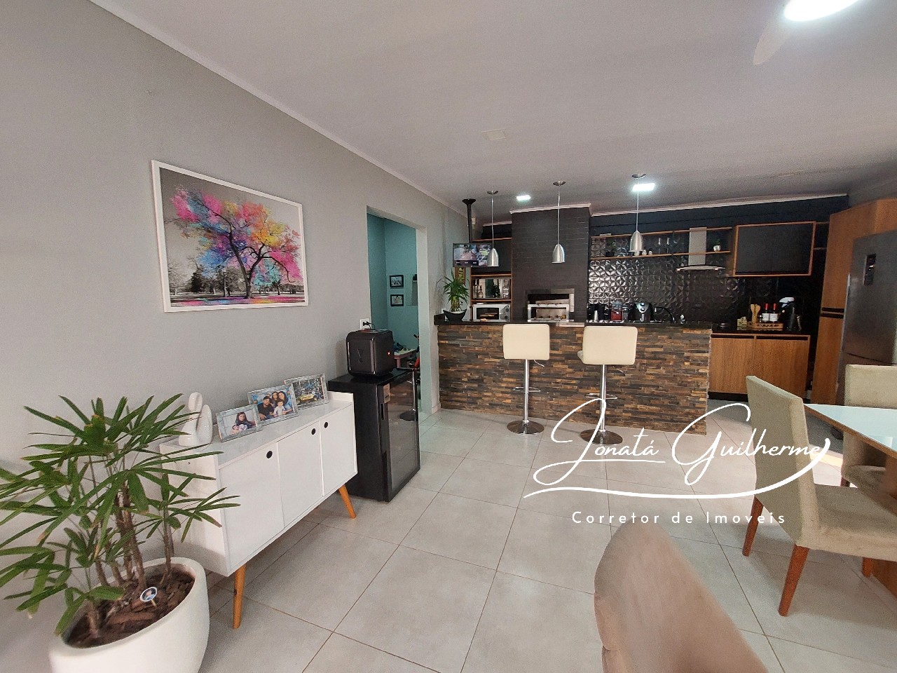 Casa à venda em Capela de Santana-RS, no bairro Bosque de Capela: 3 quartos, 1 sala, 1 banheiro, 1 vaga de garagem, 156m².
