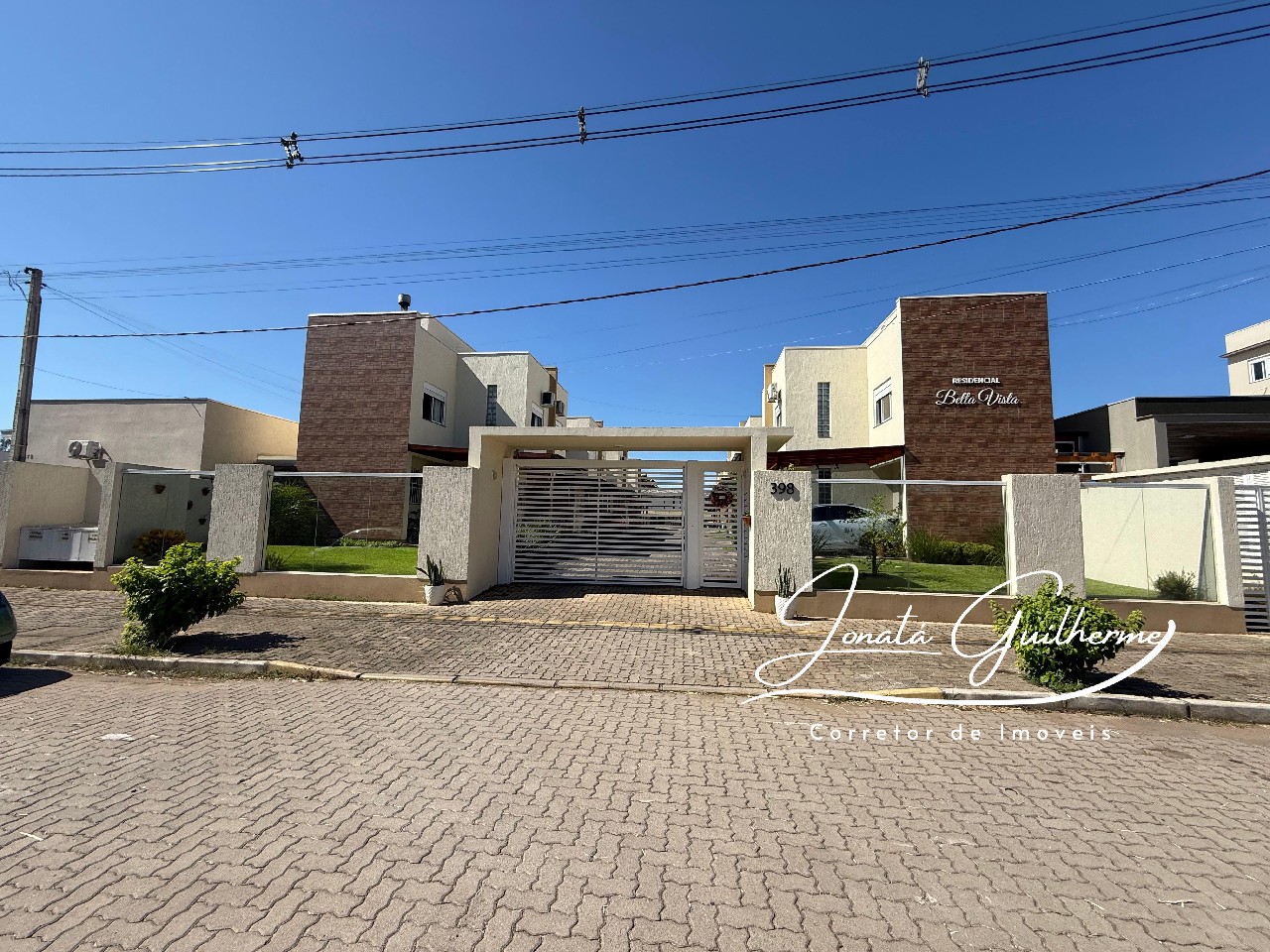 Casa em Condomínio à Venda no Centro de Feliz-RS: 2 Quartos, 1 Sala, 1 Banheiro, 1 Vaga de Garagem, 54m²