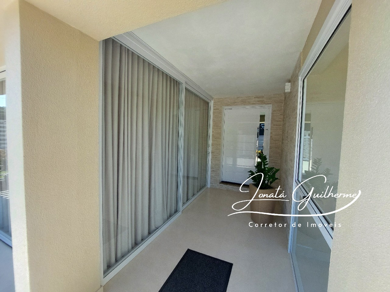 Imperdível oportunidade de investimento: Casa à venda em Feliz-RS, no bairro Arroio Feliz, com 3 quartos, 2 salas, 1 banheiro, 4 vagas de garagem e 144,57 m² de área!