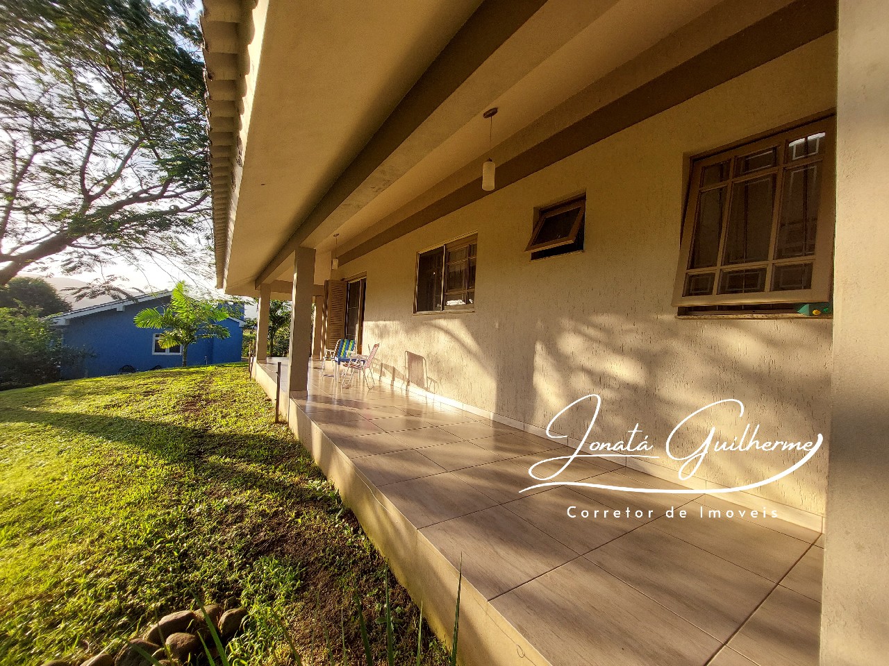 Casa à venda em Feliz-RS, bairro Matiel: 3 quartos, 1 sala, 2 banheiros, 3 vagas de garagem, 141m². Confira!