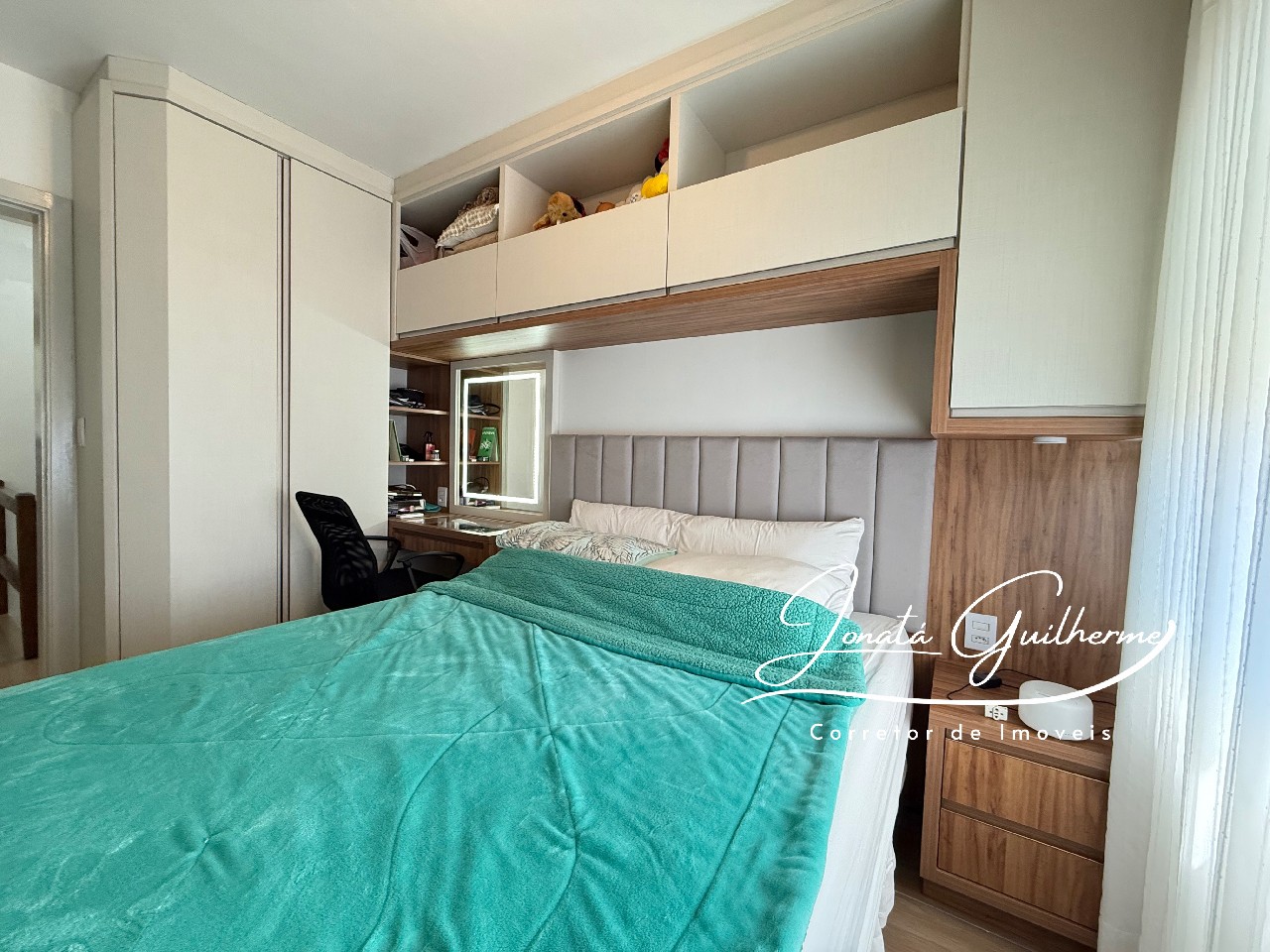 Casa em Condomínio à Venda no Centro de Feliz-RS: 2 Quartos, 1 Sala, 1 Banheiro, 1 Vaga de Garagem, 54m²