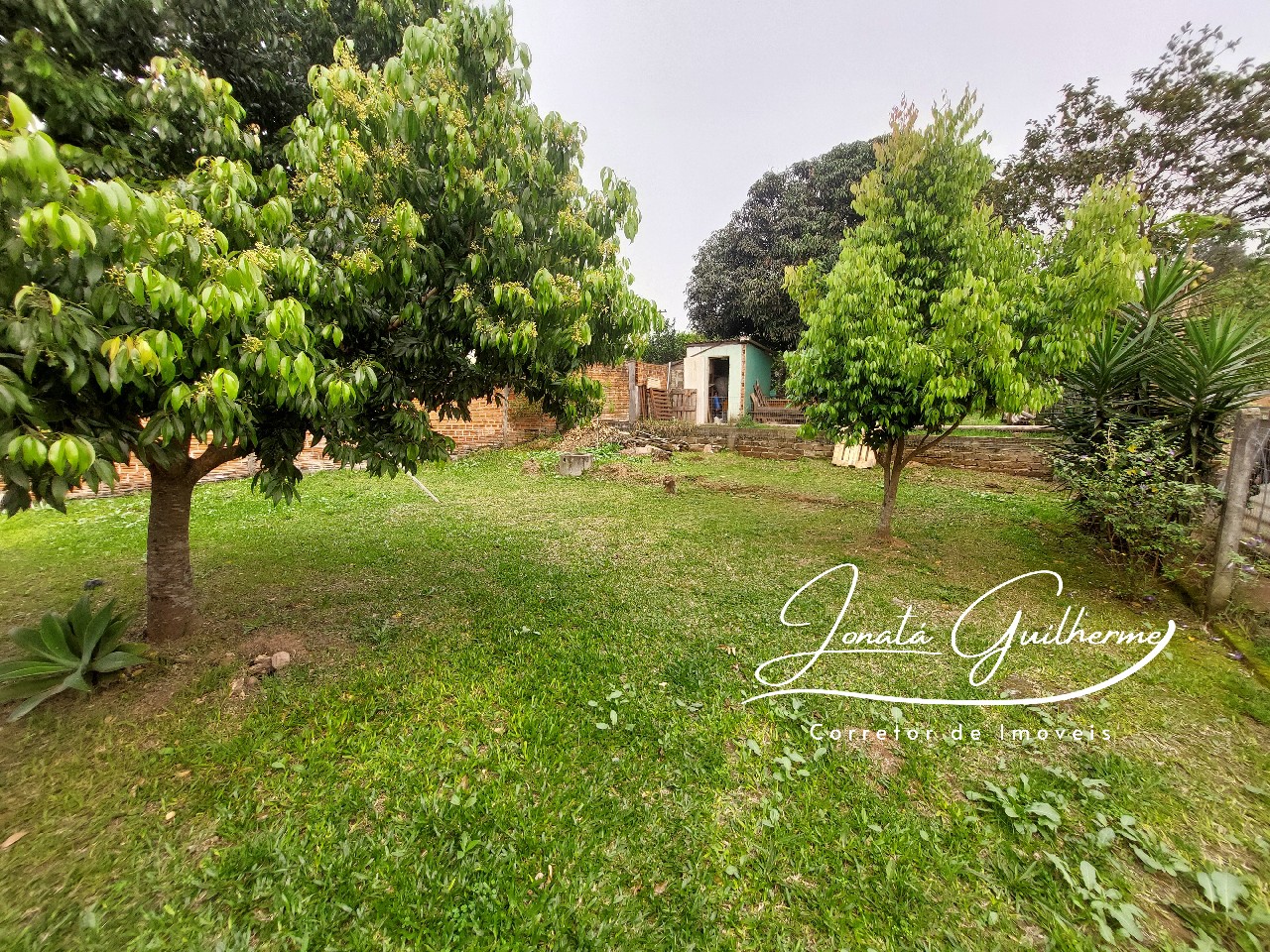 Casa à venda em Capela de Santana-RS, no bairro Bosque de Capela: 3 quartos, 1 sala, 1 banheiro, 1 vaga de garagem, 156m².