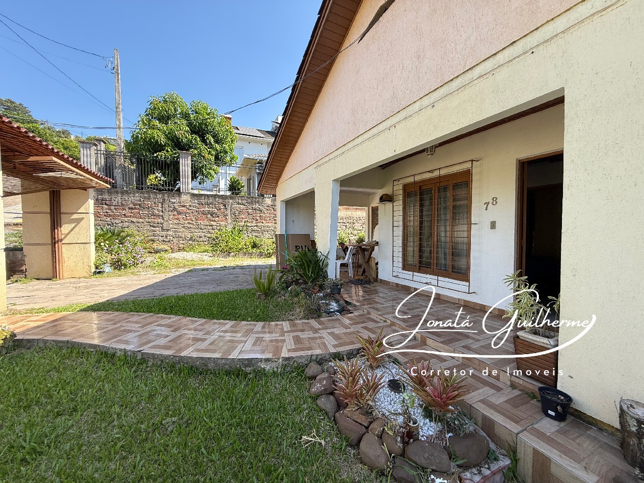 Imperdível: Casa à venda em Feliz-RS, bairro Matiel, 4 quartos, 1 sala, 2 banheiros, 1 vaga de garagem, 185,82 m² de área.