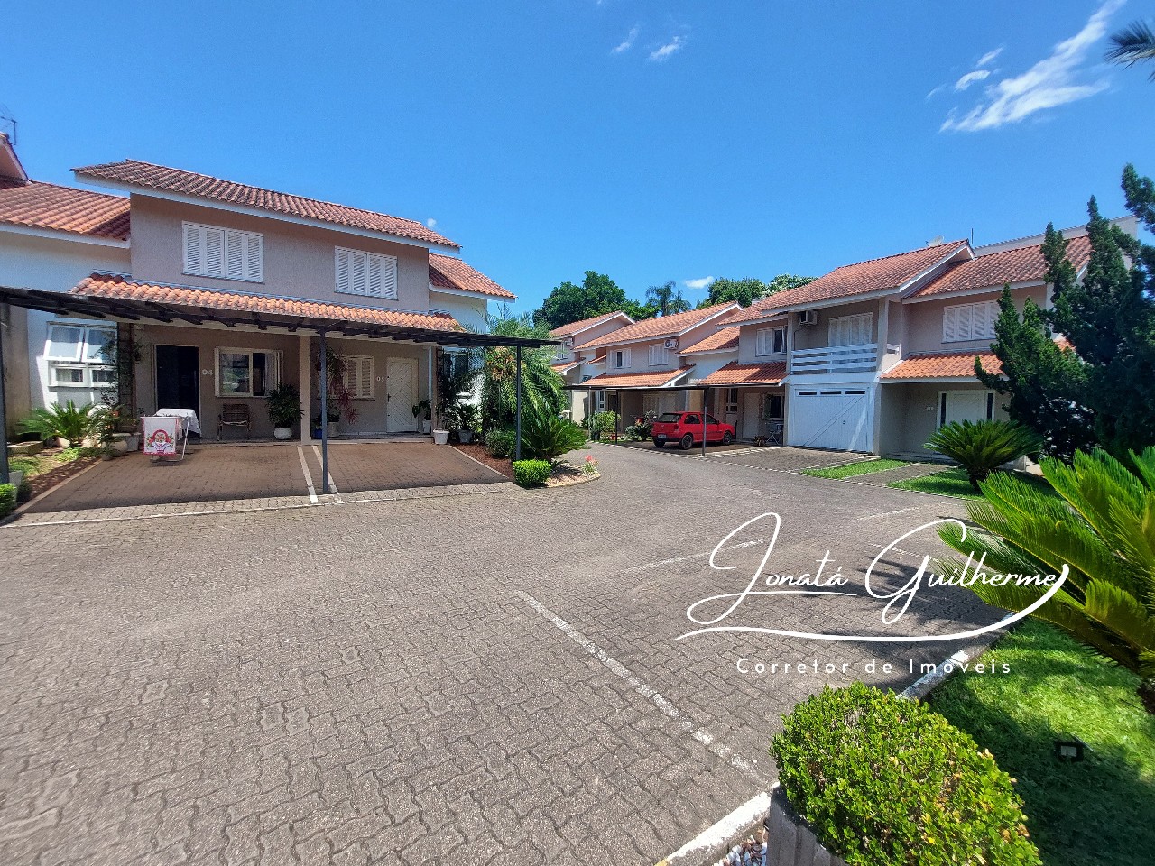 Imperdível: Casa em Condomínio no Centro de Feliz-RS, com 2 quartos, 1 sala, 2 banheiros e 77,58m².