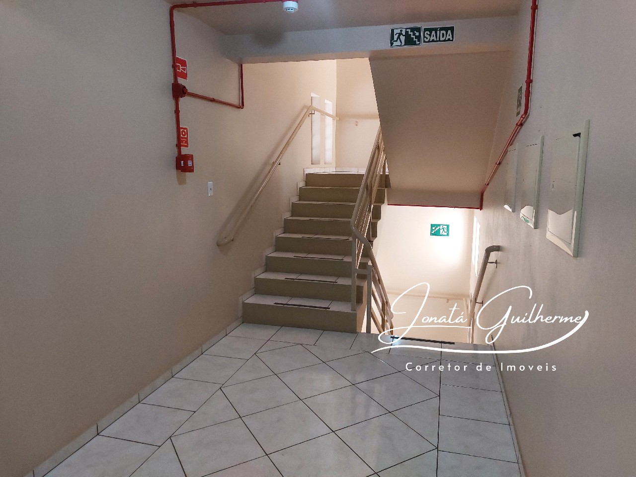 Imperdível apartamento à venda no Centro de Feliz-RS: 2 quartos, 2 salas, 1 banheiro, 1 vaga de garagem, 104,00 m²!