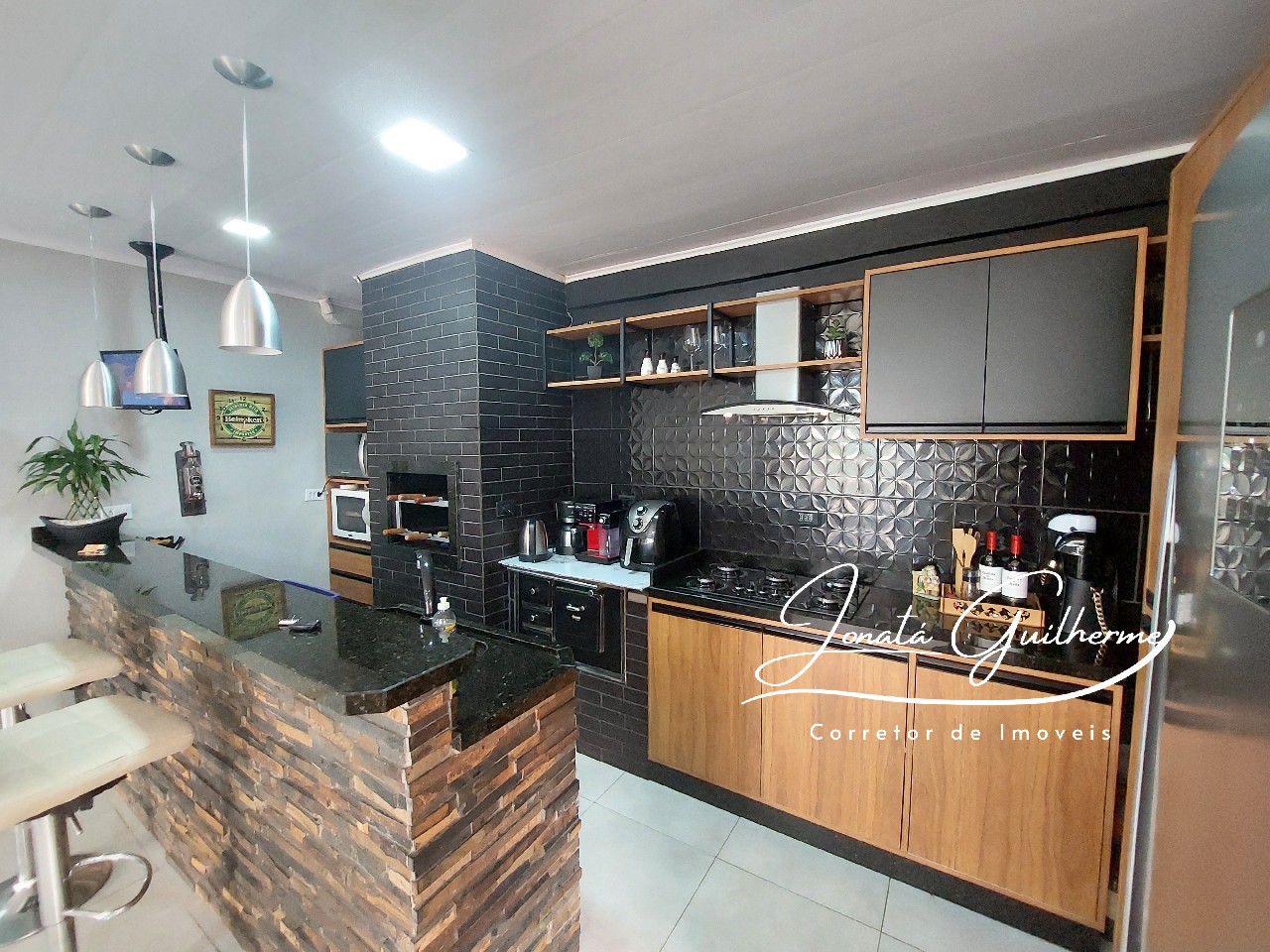 Casa à venda em Capela de Santana-RS, no bairro Bosque de Capela: 3 quartos, 1 sala, 1 banheiro, 1 vaga de garagem, 156m².