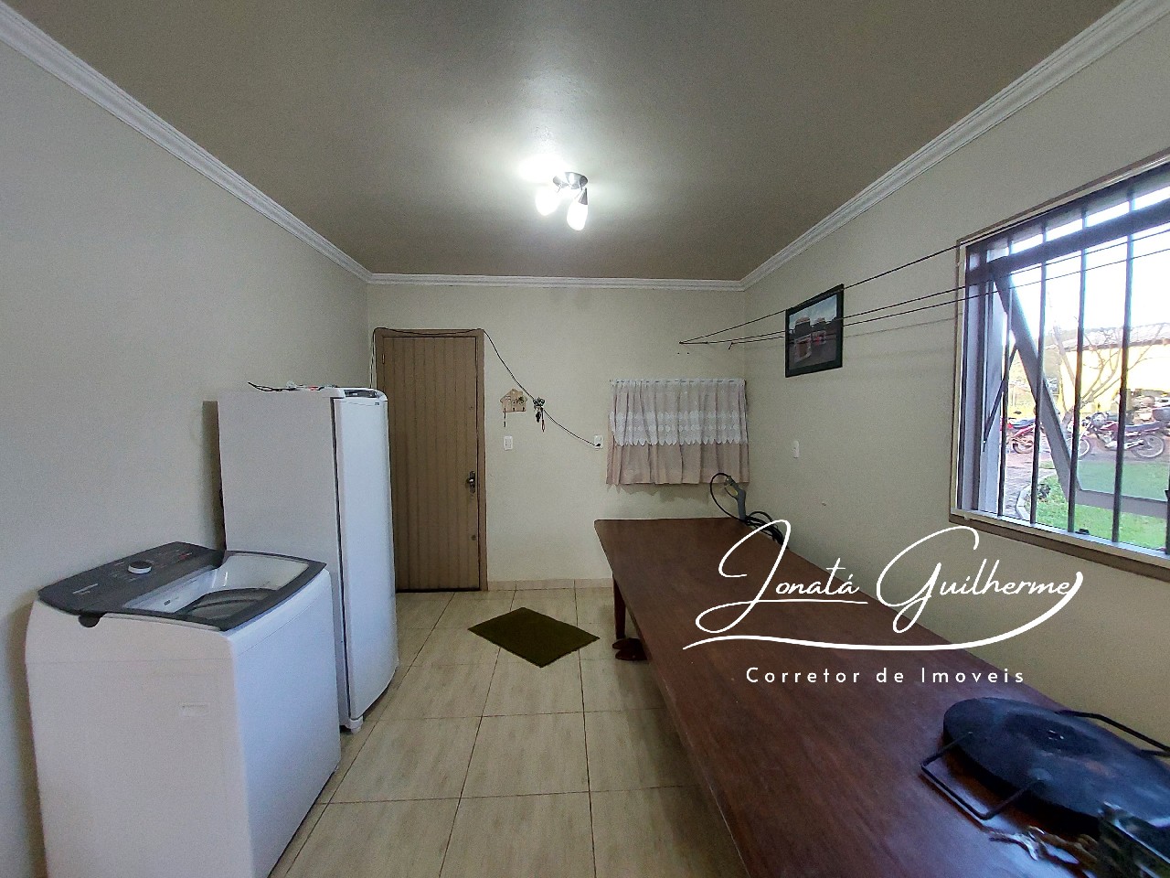 Casa à venda em Feliz-RS, bairro Matiel: 3 quartos, 1 sala, 2 banheiros, 3 vagas de garagem, 141m². Confira!