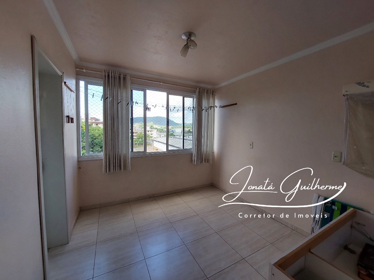 Imperdível apartamento à venda no Centro de Feliz-RS: 2 quartos, 2 salas, 1 banheiro, 1 vaga de garagem, 104,00 m²!