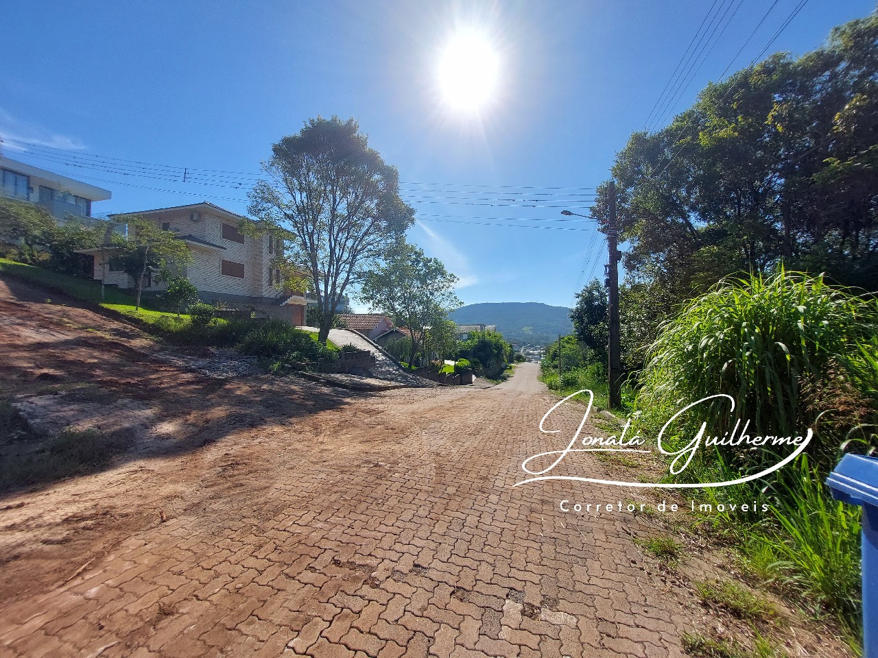 Terreno à venda em Feliz-RS, bairro Matiel, 450m² de área! Venha conferir essa oportunidade única!