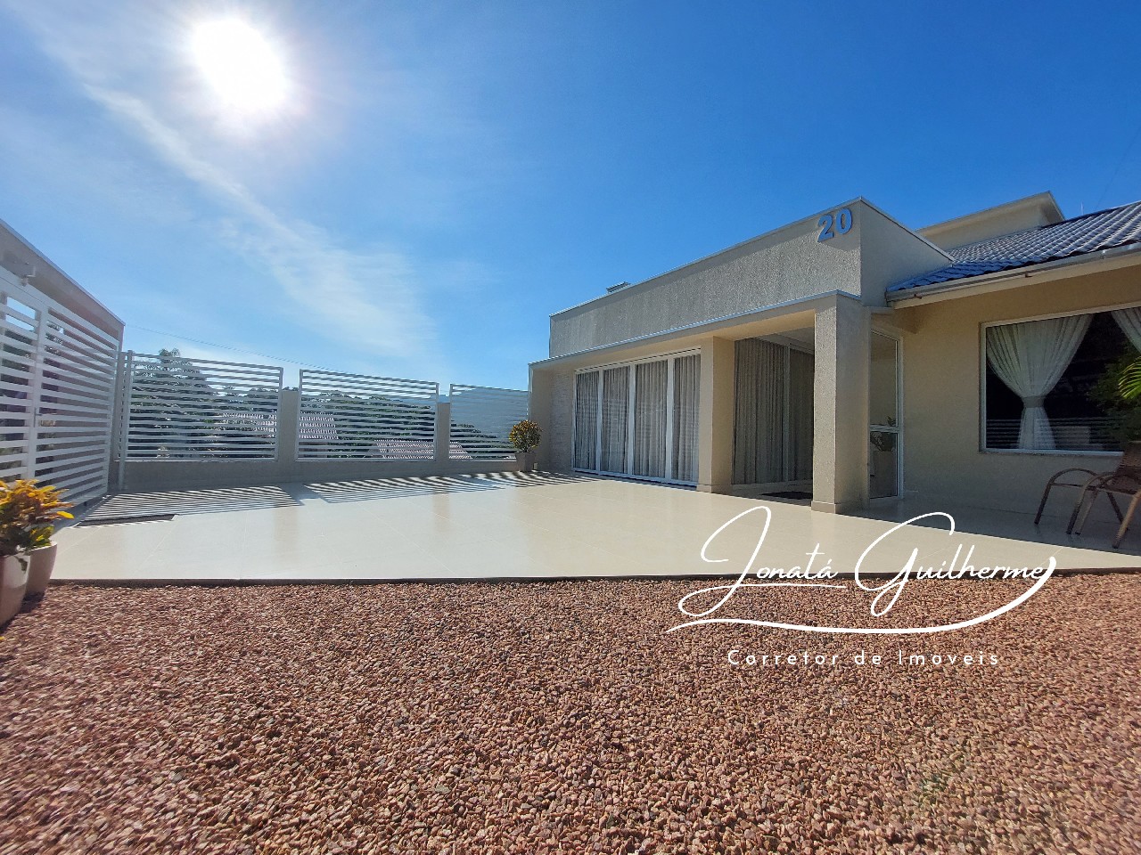 Imperdível oportunidade de investimento: Casa à venda em Feliz-RS, no bairro Arroio Feliz, com 3 quartos, 2 salas, 1 banheiro, 4 vagas de garagem e 144,57 m² de área!