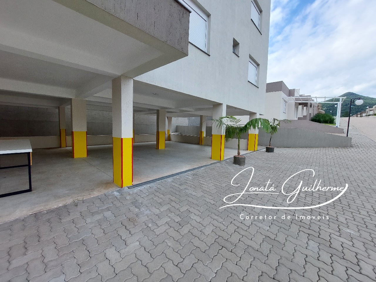 Imperdível oportunidade de adquirir apartamento no Centro de Vale Real-RS com 2 quartos, sala, banheiro e vaga de garagem!