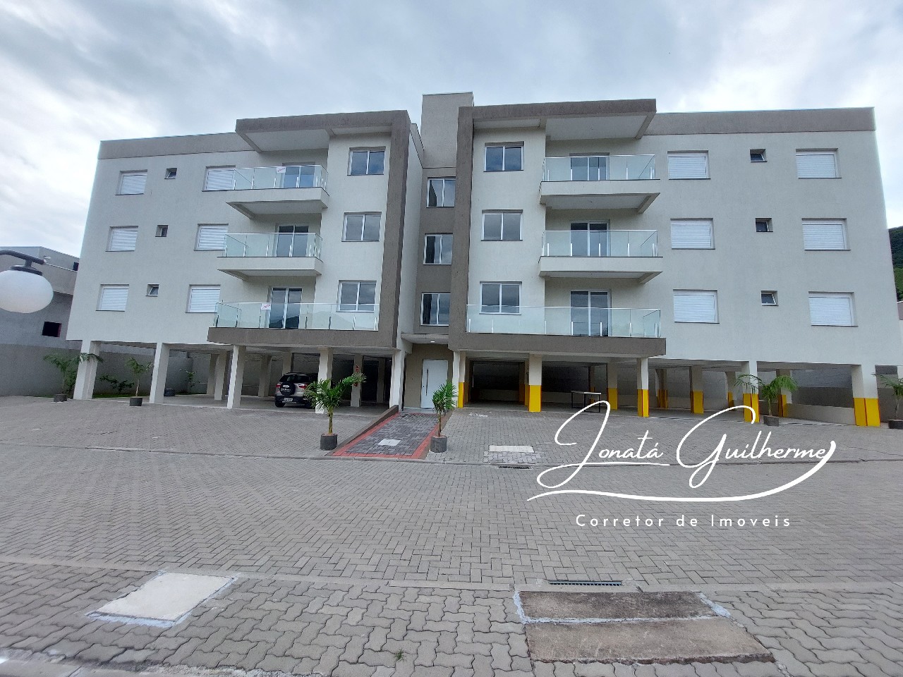 Imperdível oportunidade de adquirir apartamento no Centro de Vale Real-RS com 2 quartos, sala, banheiro e vaga de garagem!