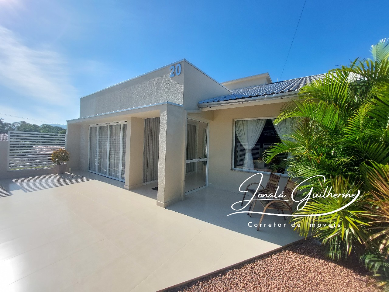 Imperdível oportunidade de investimento: Casa à venda em Feliz-RS, no bairro Arroio Feliz, com 3 quartos, 2 salas, 1 banheiro, 4 vagas de garagem e 144,57 m² de área!
