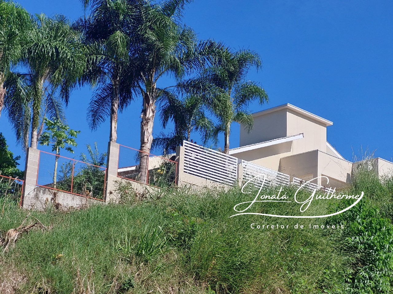 Imperdível oportunidade de investimento: Casa à venda em Feliz-RS, no bairro Arroio Feliz, com 3 quartos, 2 salas, 1 banheiro, 4 vagas de garagem e 144,57 m² de área!
