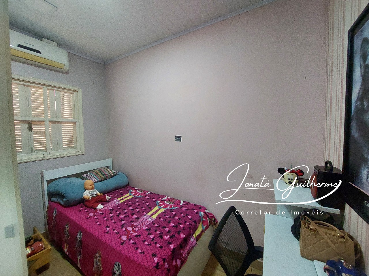 Casa à venda em Capela de Santana-RS, no bairro Bosque de Capela: 3 quartos, 1 sala, 1 banheiro, 1 vaga de garagem, 156m².