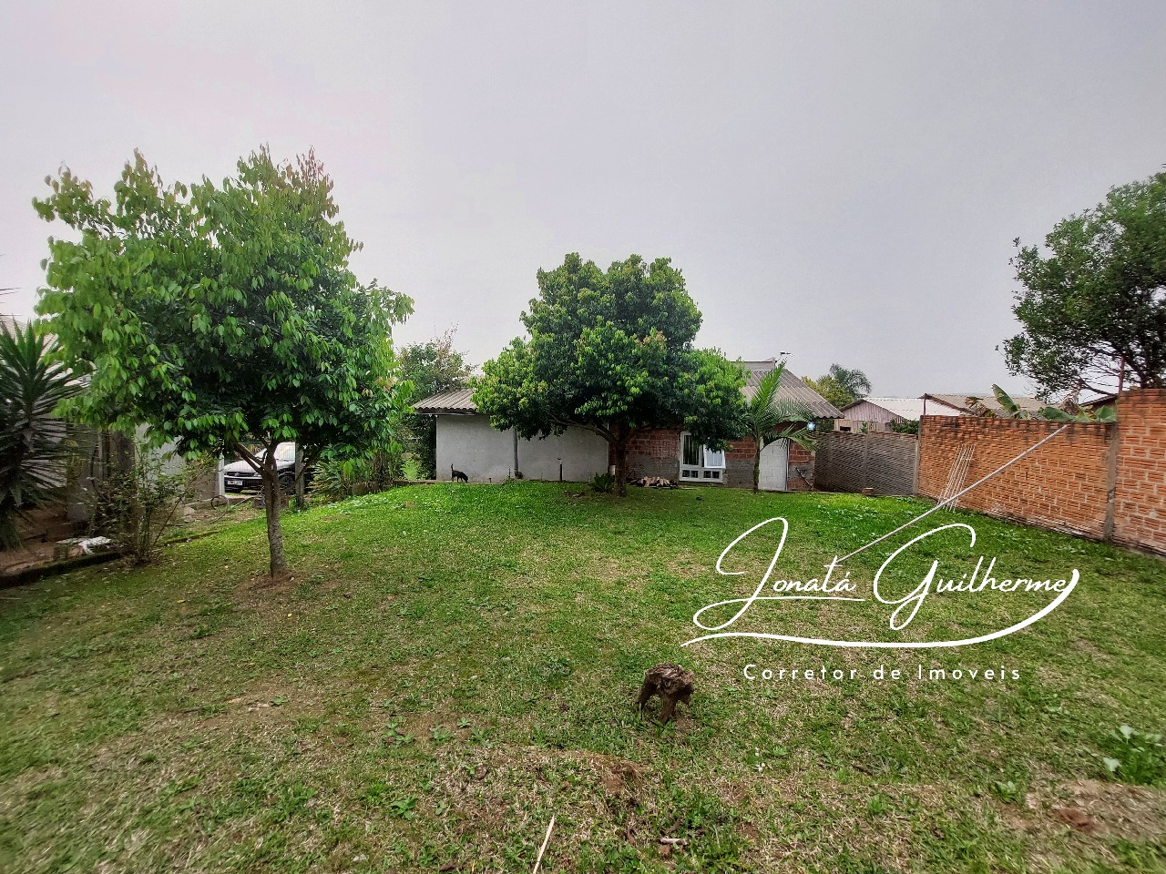 Casa à venda em Capela de Santana-RS, no bairro Bosque de Capela: 3 quartos, 1 sala, 1 banheiro, 1 vaga de garagem, 156m².