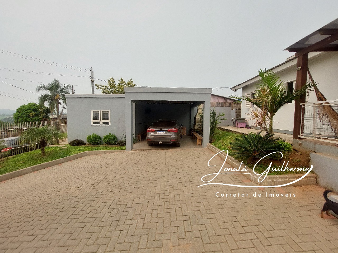 Casa à venda em Capela de Santana-RS, no bairro Bosque de Capela: 3 quartos, 1 sala, 1 banheiro, 1 vaga de garagem, 156m².