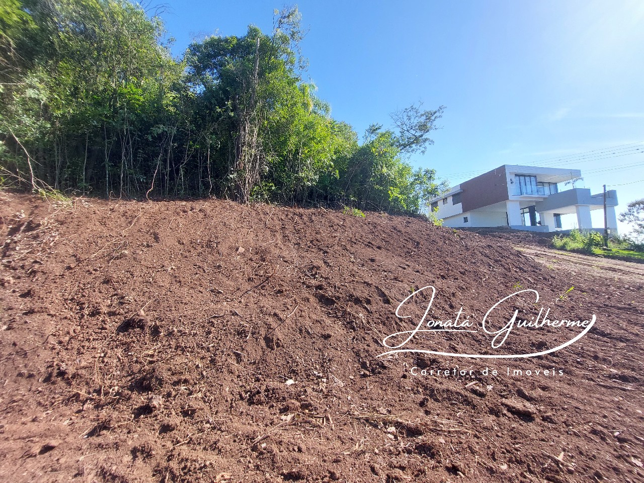 Terreno à venda em Feliz-RS, bairro Matiel, 450m² de área! Venha conferir essa oportunidade única!