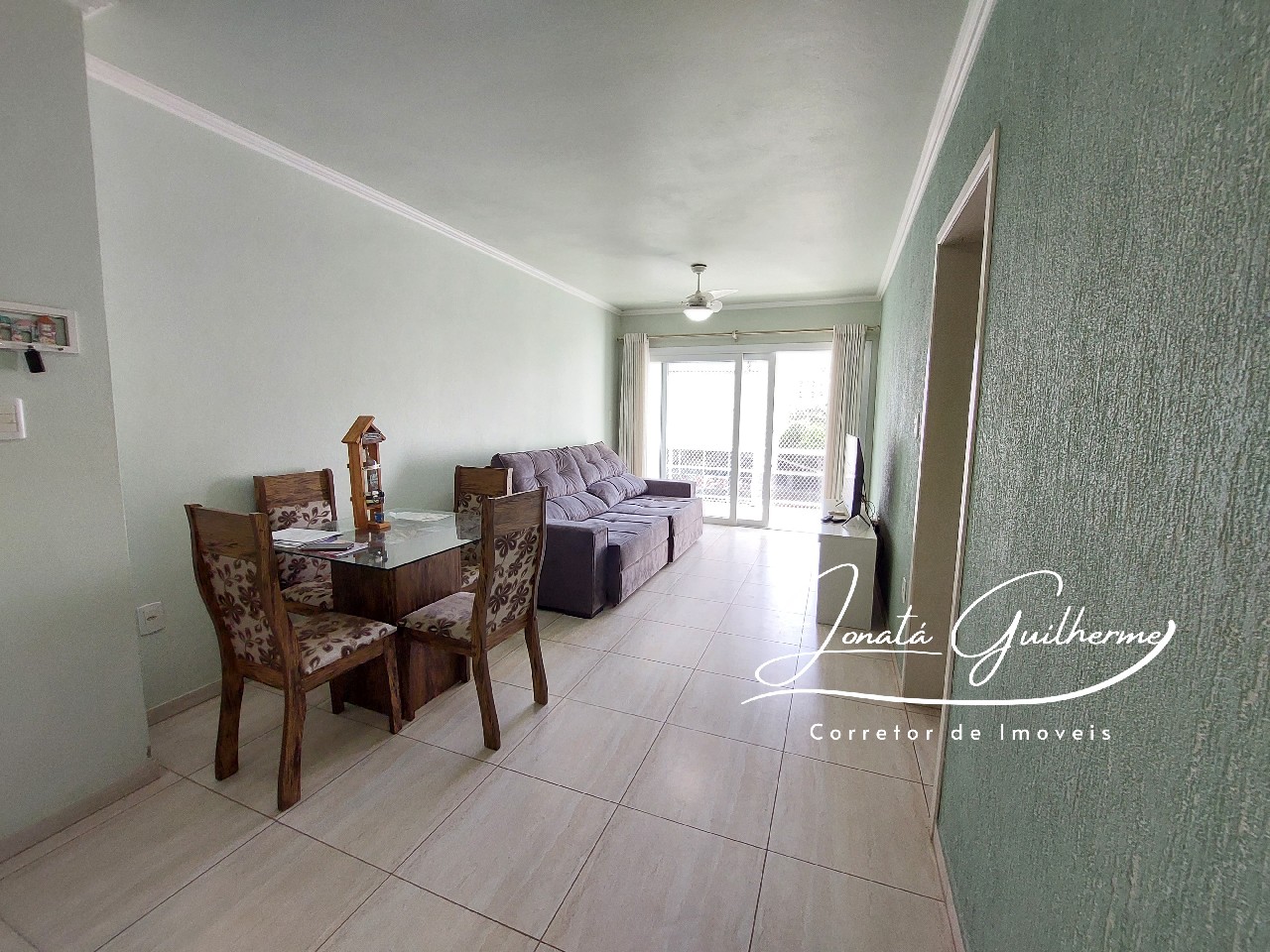 Imperdível apartamento à venda no Centro de Feliz-RS: 2 quartos, 2 salas, 1 banheiro, 1 vaga de garagem, 104,00 m²!