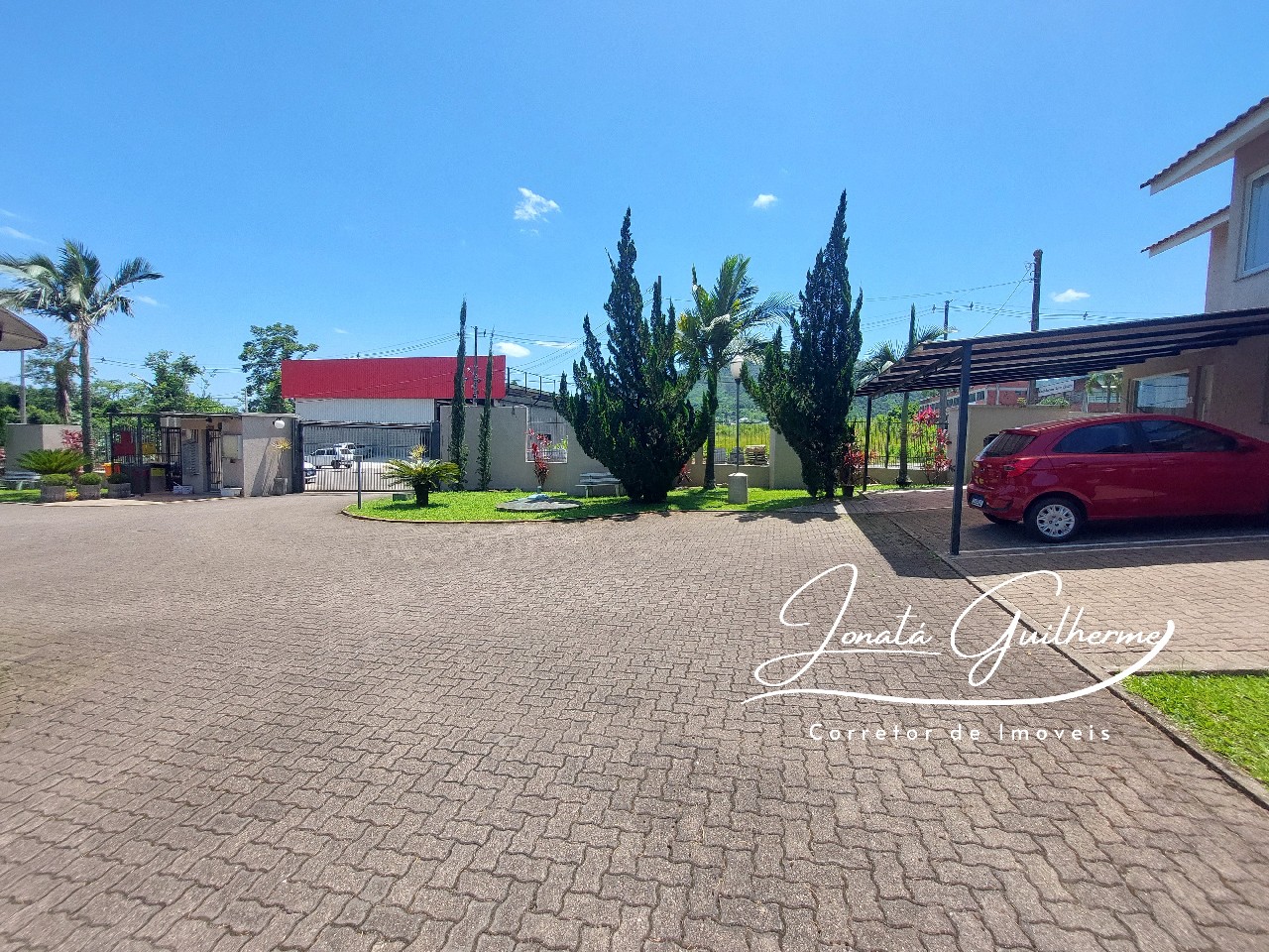 Imperdível: Casa em Condomínio no Centro de Feliz-RS, com 2 quartos, 1 sala, 2 banheiros e 77,58m².