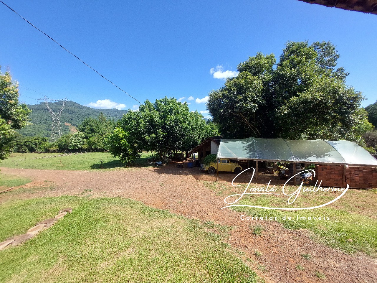 Chácara à venda em Feliz-RS, bairro Bananal: 2 quartos, 1 sala, 1 banheiro, 1 vaga, 13 hectares de área!