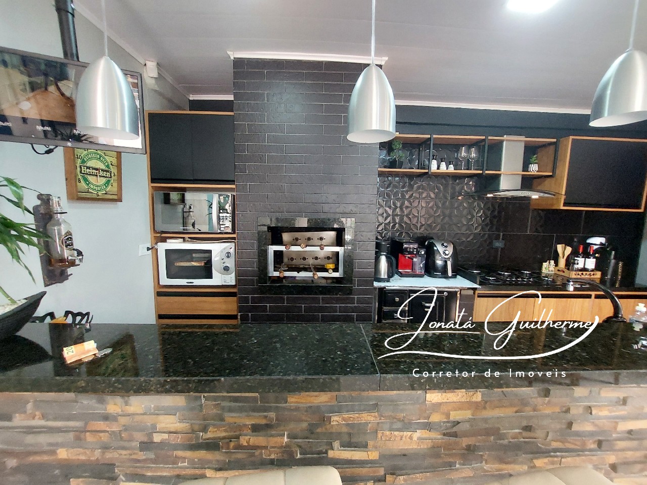 Casa à venda em Capela de Santana-RS, no bairro Bosque de Capela: 3 quartos, 1 sala, 1 banheiro, 1 vaga de garagem, 156m².
