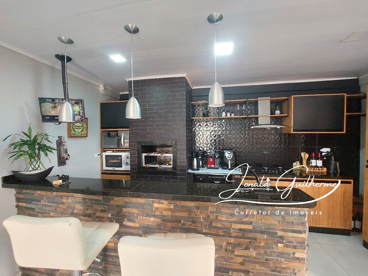Casa à venda em Capela de Santana-RS, no bairro Bosque de Capela: 3 quartos, 1 sala, 1 banheiro, 1 vaga de garagem, 156m².
