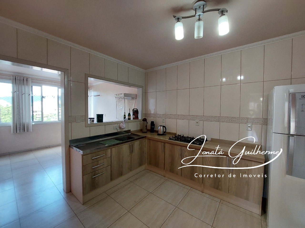 Imperdível apartamento à venda no Centro de Feliz-RS: 2 quartos, 2 salas, 1 banheiro, 1 vaga de garagem, 104,00 m²!