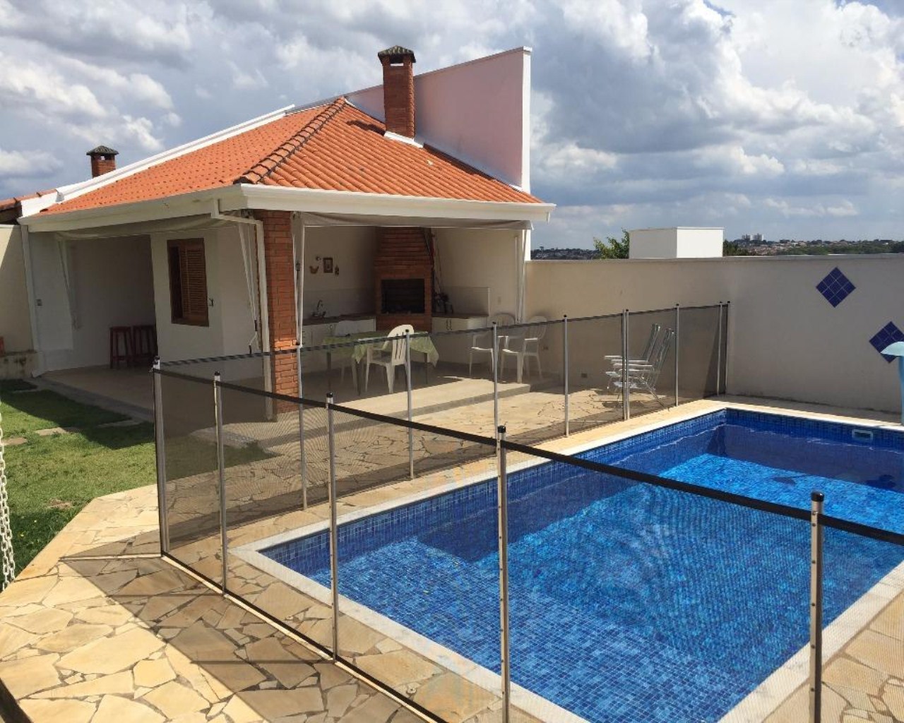 CASA RESIDENCIAL em Itu - SP, Jardim Theodora