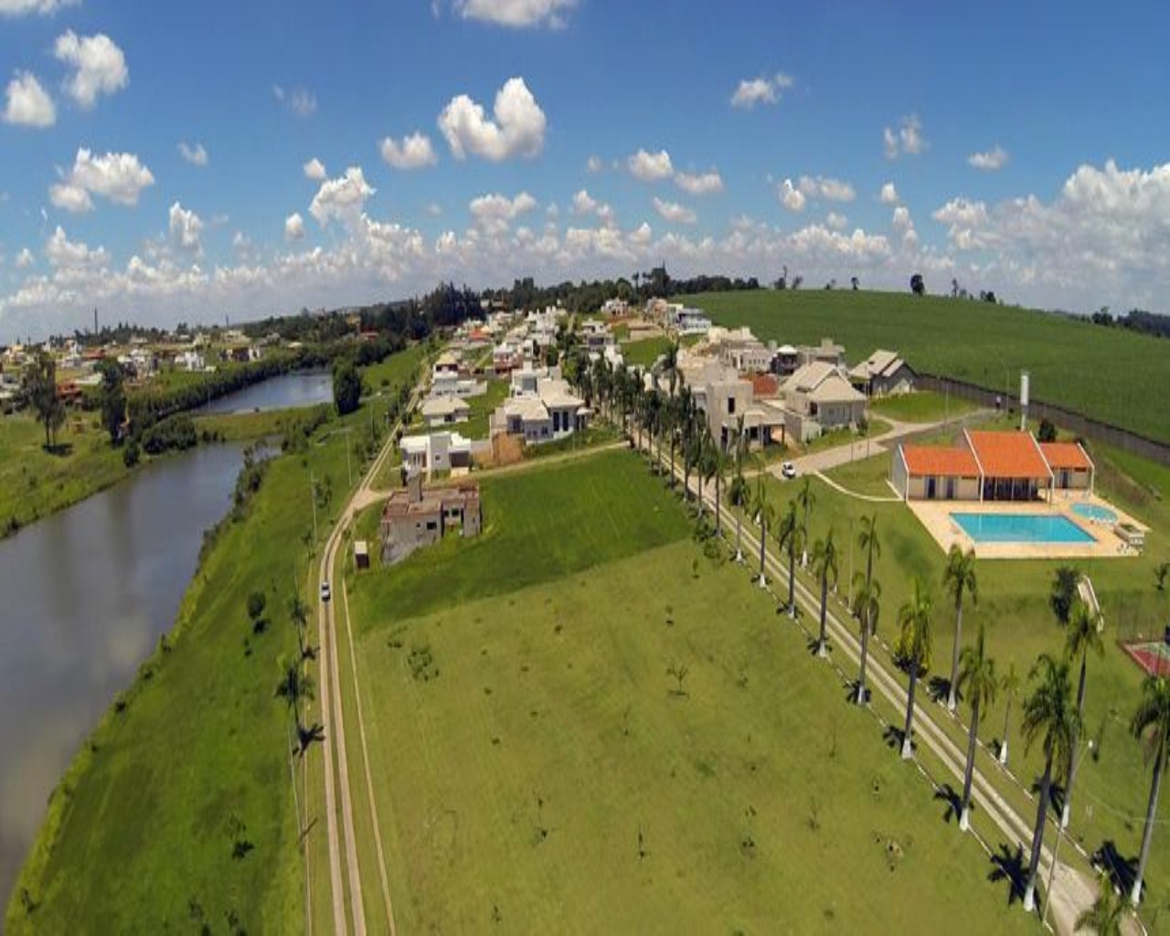 CASA RESIDENCIAL em Salto - SP, Salto de São José