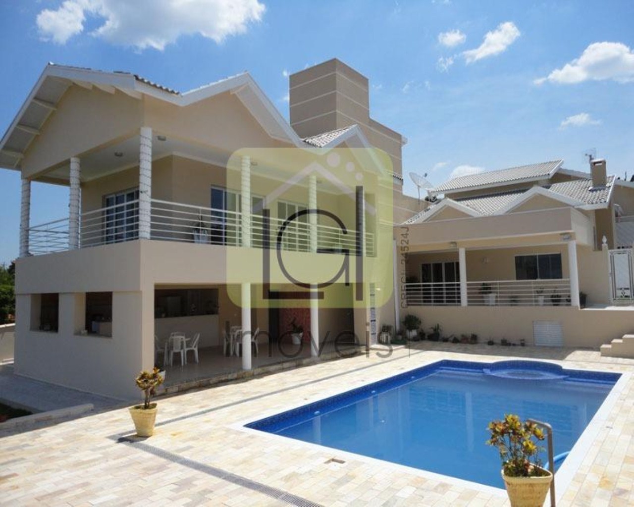 CASA RESIDENCIAL em Salto - SP, Terras de Santa Rosa II