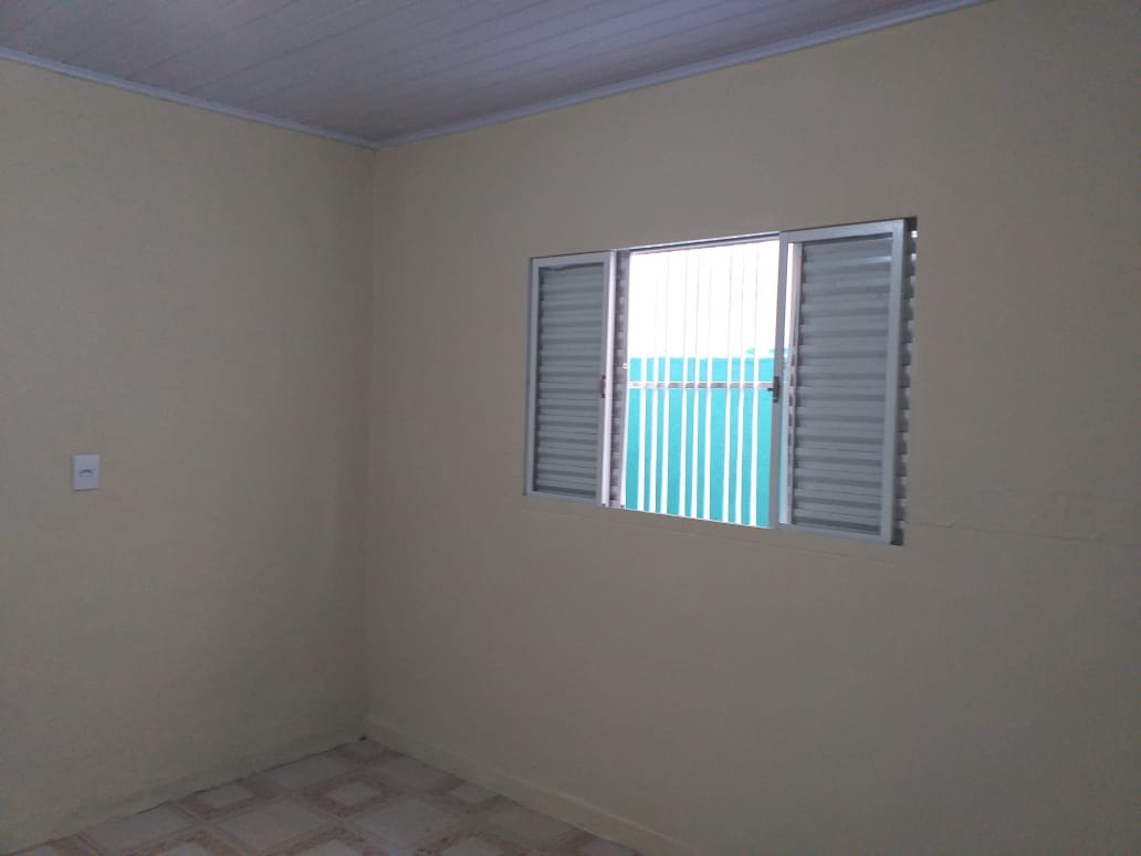 Casa para Comprar em VILA CARMOSINA - SÃO PAULO - SP