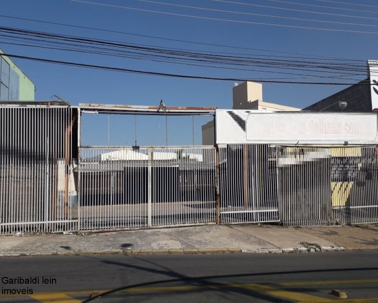 Loteamento e Condomínio, 360 m² - Foto 1