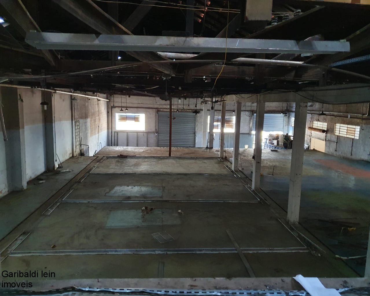 Depósito-Galpão, 972 m² - Foto 1