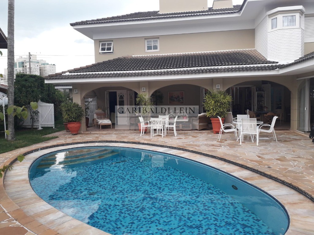 Casa, 4 quartos, 387 m² - Foto 1