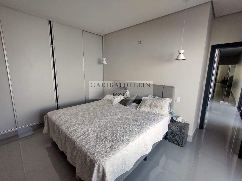 Casa, 3 quartos, 244 m² - Foto 10