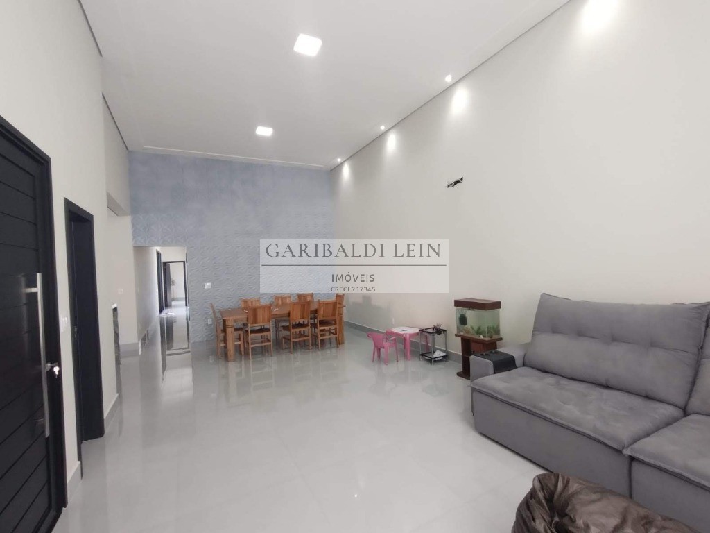 Casa, 3 quartos, 244 m² - Foto 4