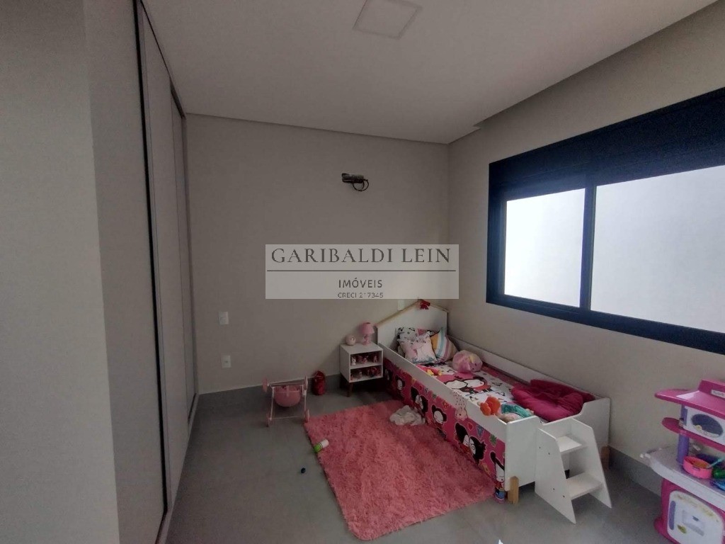 Casa, 3 quartos, 244 m² - Foto 13
