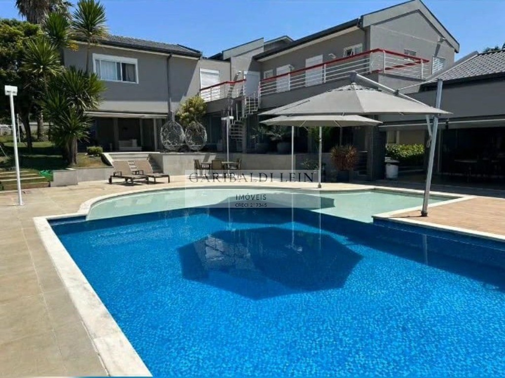 Casa, 7 quartos, 900 m² - Foto 1
