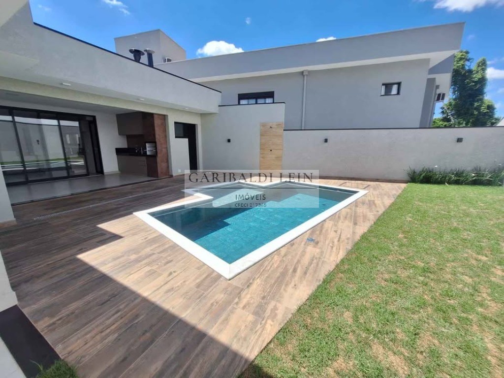 Casa, 3 quartos, 274 m² - Foto 1