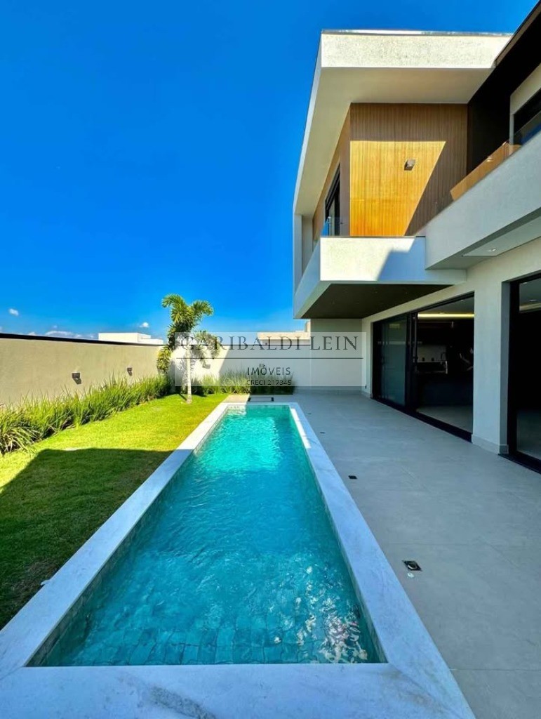 Casa, 3 quartos, 264 m² - Foto 1